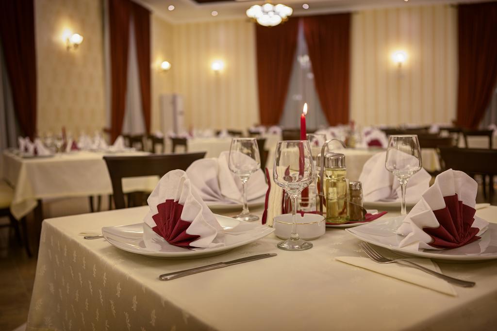 Allegria Hotel Алба-Юлия Экстерьер фото
