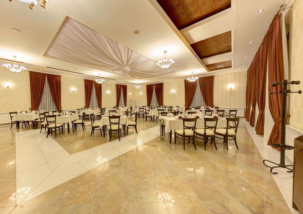 Allegria Hotel Алба-Юлия Экстерьер фото