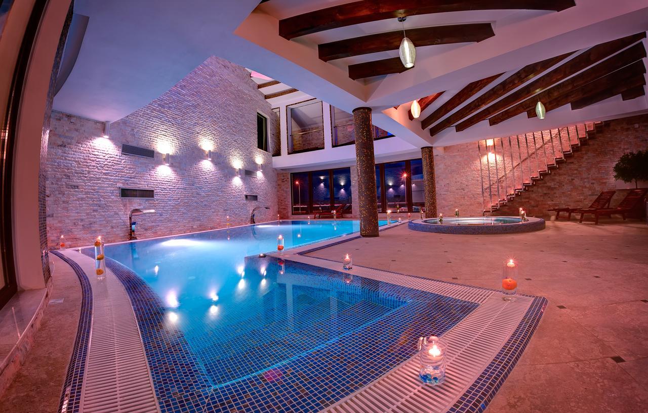 Allegria Hotel Алба-Юлия Экстерьер фото