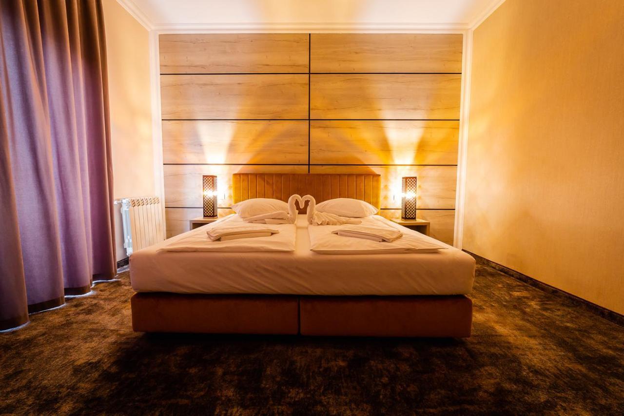 Allegria Hotel Алба-Юлия Экстерьер фото