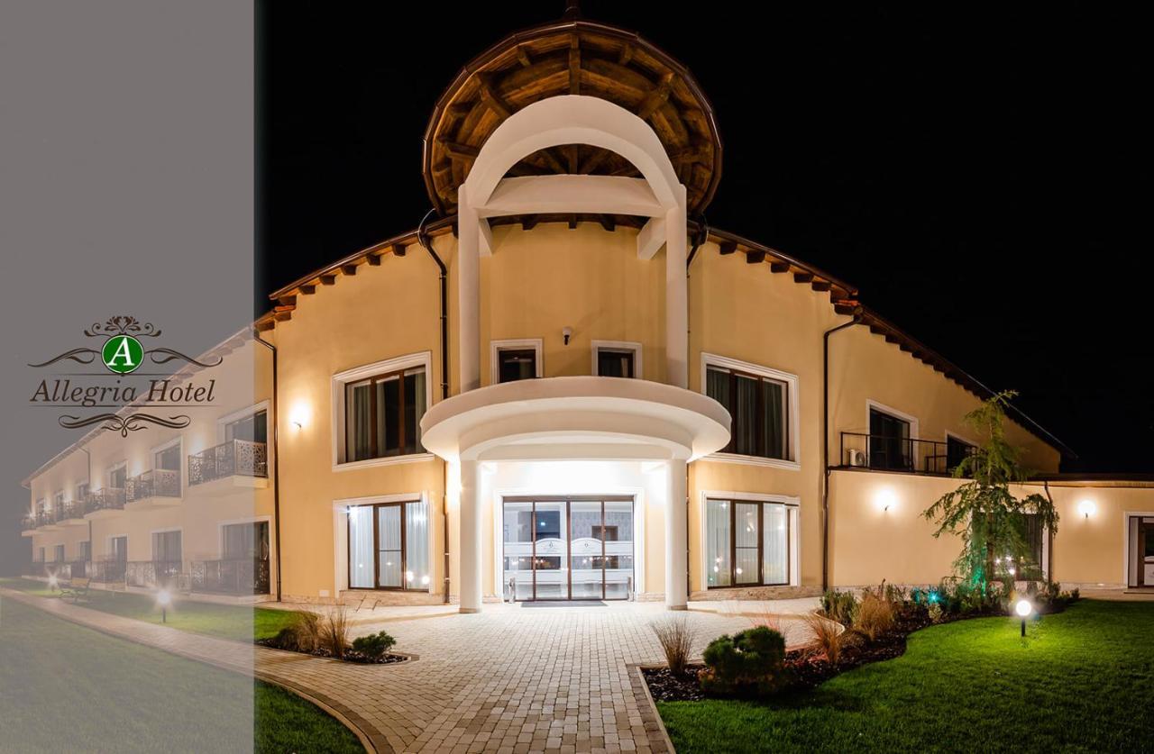 Allegria Hotel Алба-Юлия Экстерьер фото